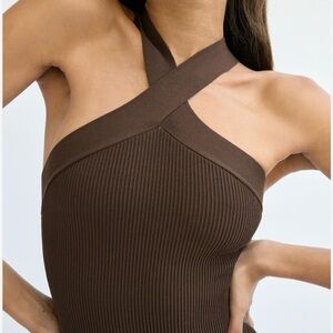 Aritzia Babaton Brown Sculpt Knit Criss Cross crop Size L